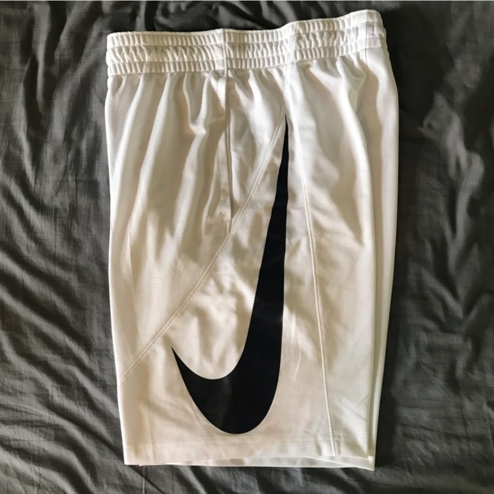 Not for sale. Looking to buy this shorts in size small for womens